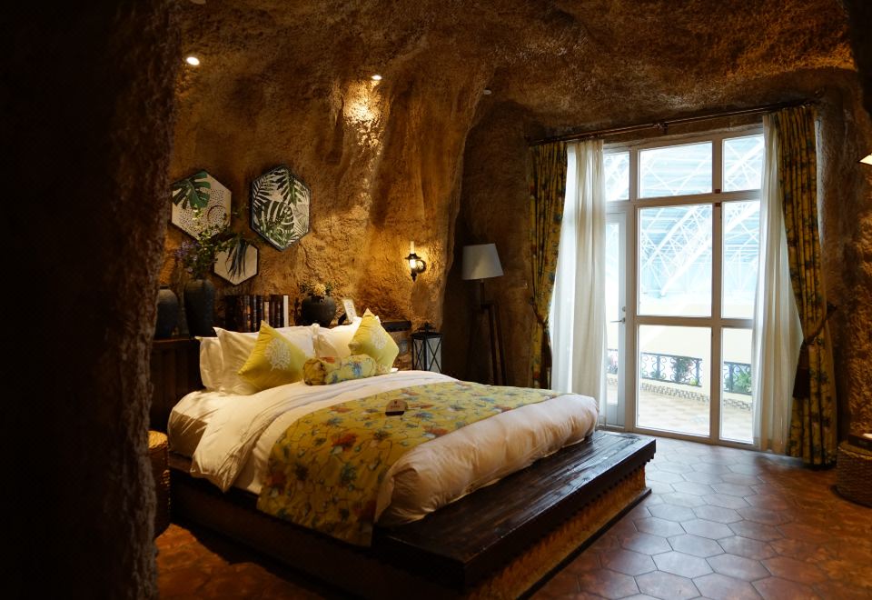 內景深海巖洞超豪華親子套房