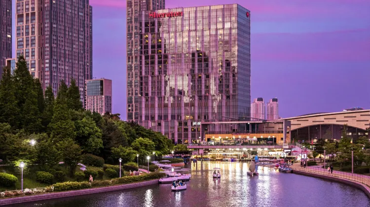 Sheraton Grand Incheon Hotel Exterior