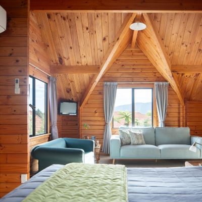 Superior Lodge Queen Upstairs Fox Glacier Lodge Promo Code