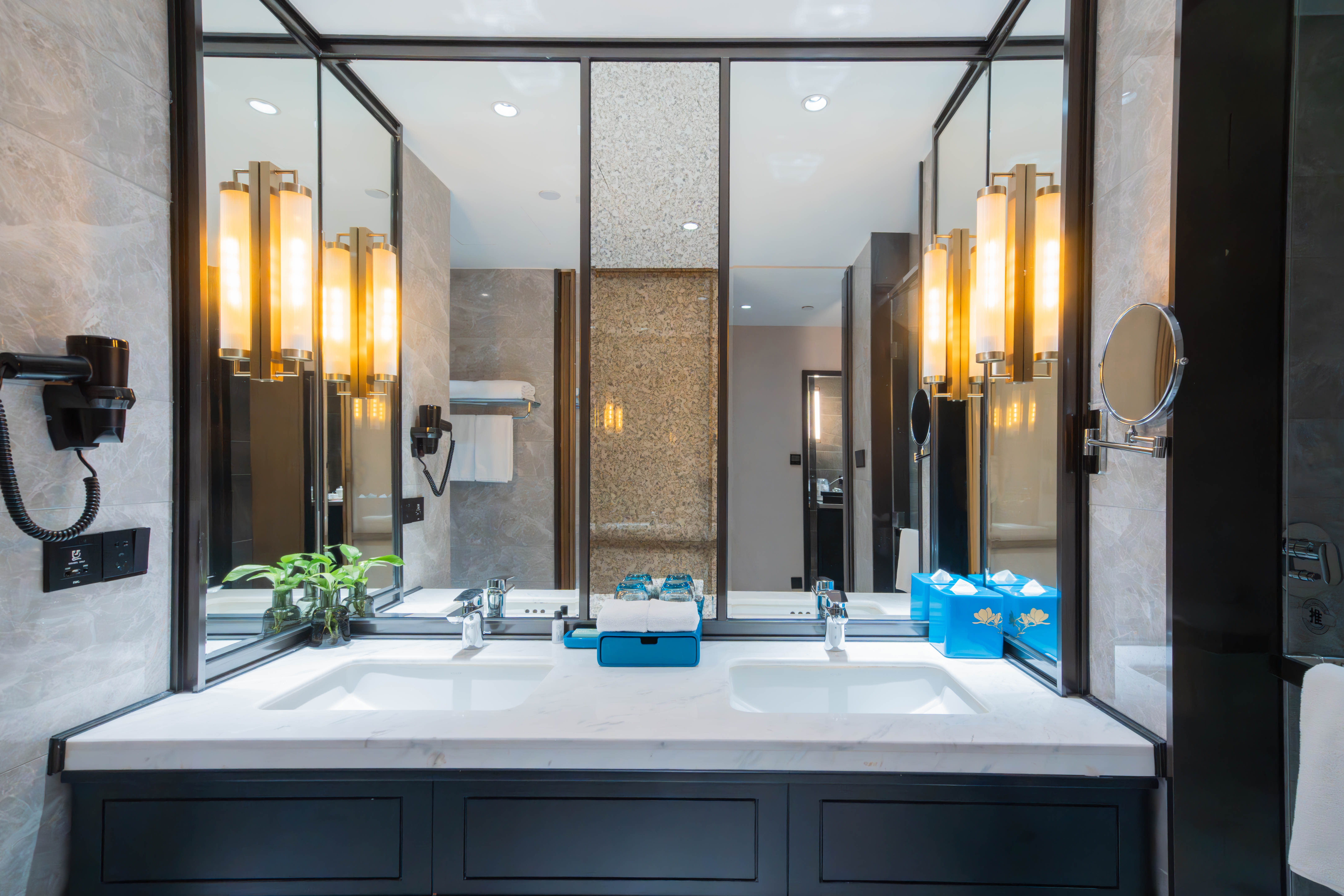 港府洲际大床房