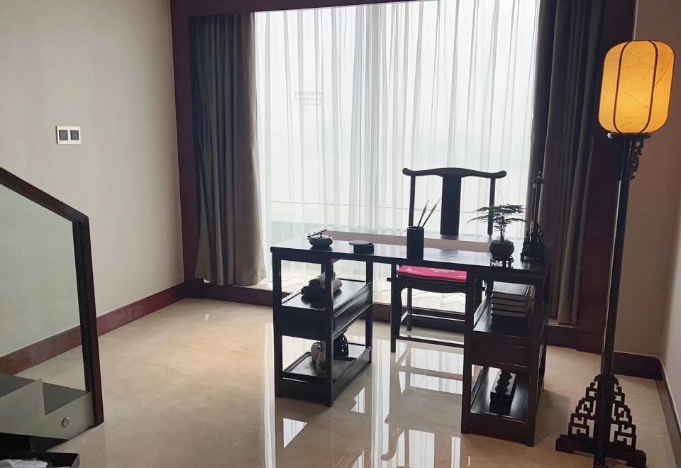 Swiss Grand NanchangTeng Wang Ge Theme Duplex Suite