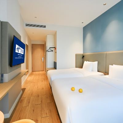 高級房雙床（客臥獨立保險箱-蒸汽熨斗） 深圳北站智選假日飯店優惠