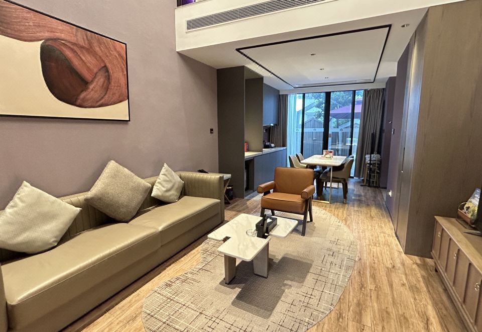 環游·荷蘭風車印象庭院私湯大床別墅