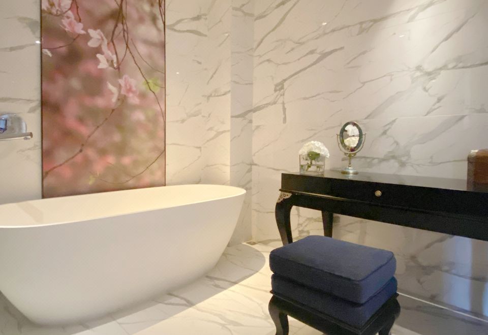 商滙·红棉城景套房（深泡浴缸+高奢洗护品）