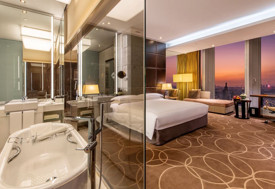InterContinental Nanjing1 King Bed Classic City View