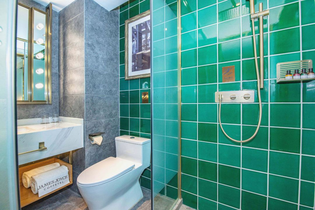 铂金精英大床房+投屏电视+深睡床垫