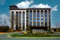 Jingshan Tianmu Hot Spring Hotel