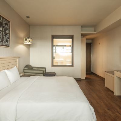 精緻雙人房 康橋商旅（高雄六合夜市七賢館）優惠