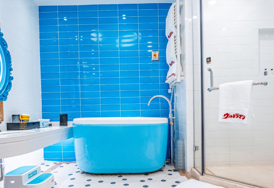 奧特曼親子主題温泉房丨獨立泡池