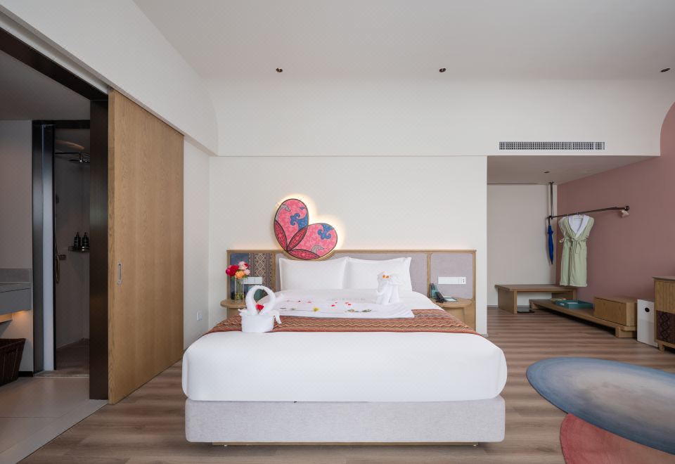 Prairie View King-sized Room