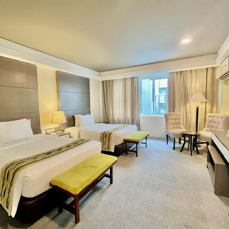 88 Courtyard Hotel
