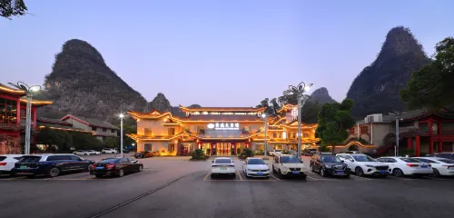 HUANG YAO MANSTON