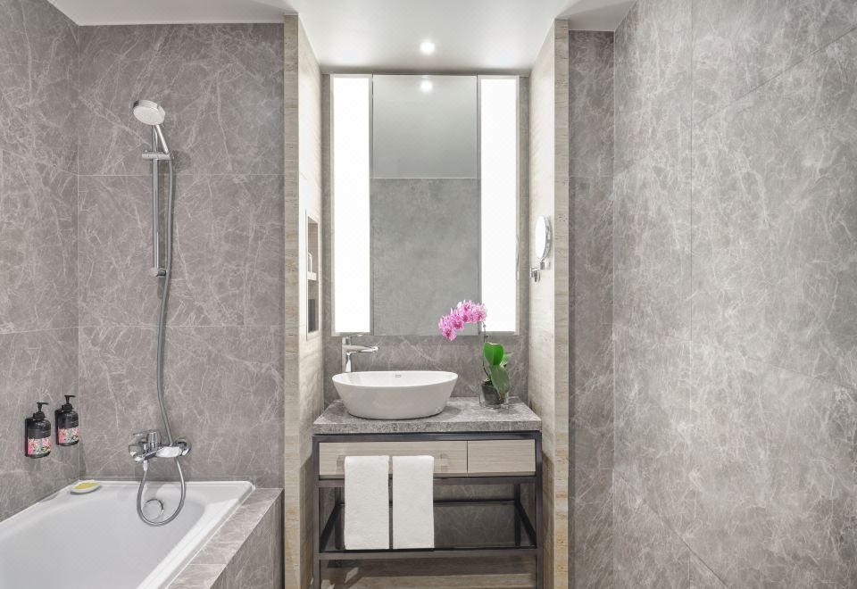 豪华河畔特大床房（新装修）