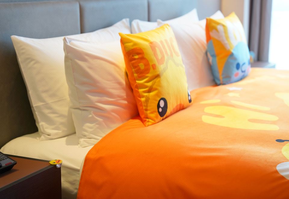 小黄鸭豪华大床房（小童游乐+Coffee机+Minibar）