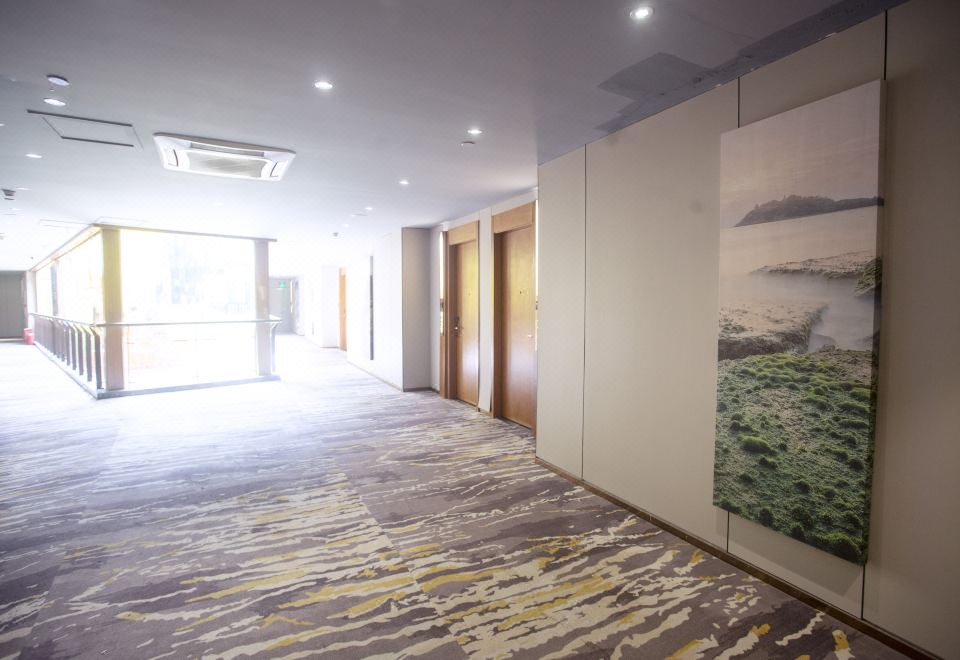 品致·行政双床房（中央空调+坐卧沙发+舒适好眠床垫+迷你冰箱+定制深睡好眠床品）