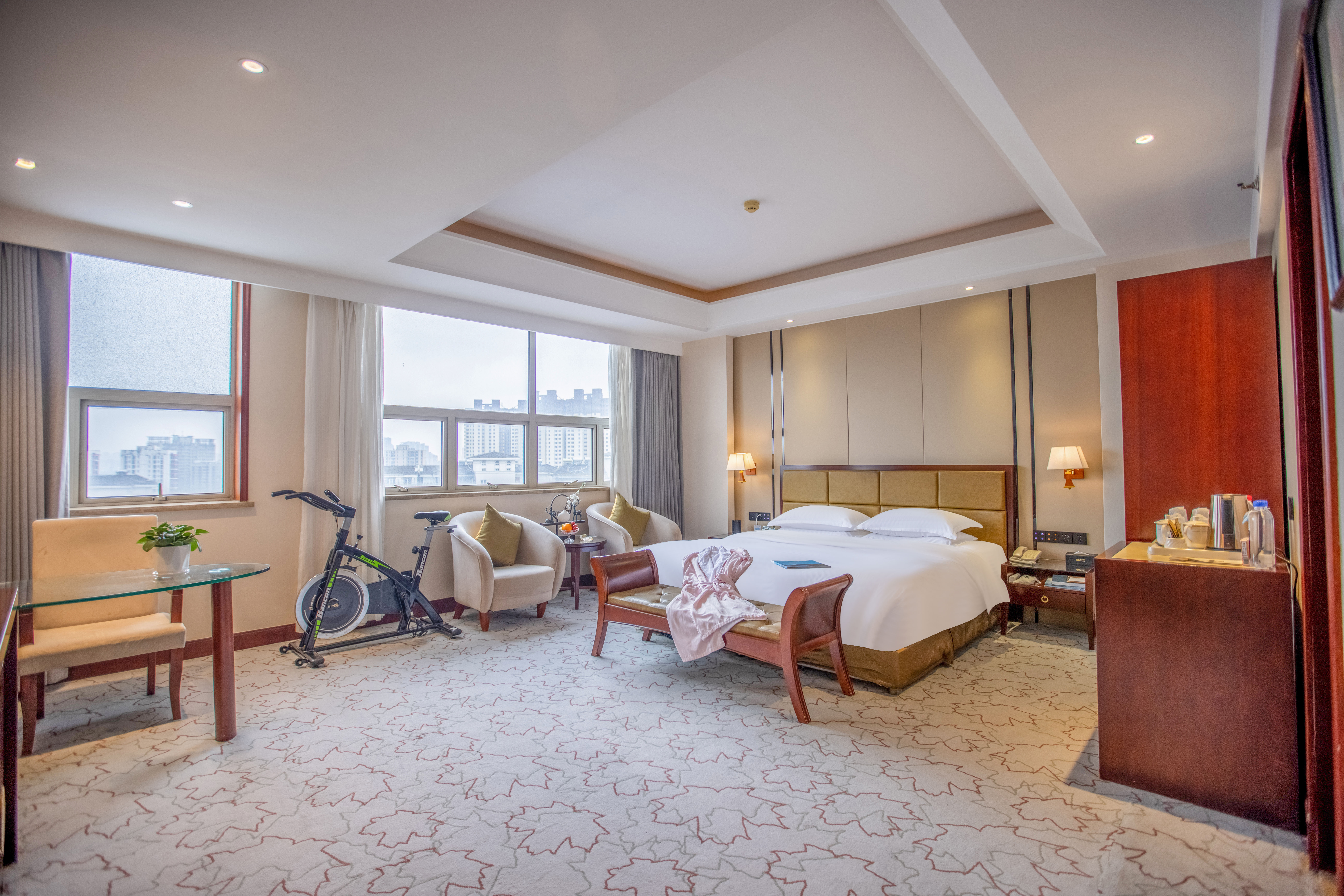 智能行政运动大床房（小度音箱+助眠床垫）