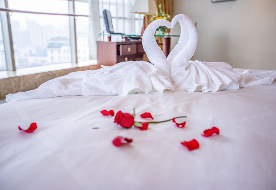 行政景观套房（小度音箱+助眠床垫+180度全景）