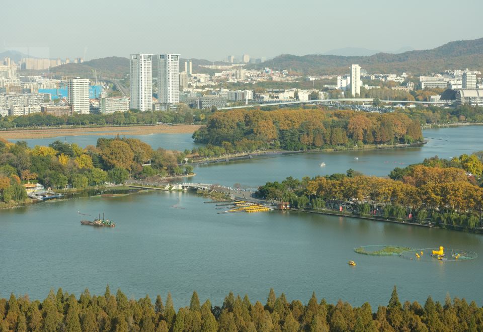 The Westin NanjingPremium Scenic Twin Room (Overlooking Jinling Bustling City View)