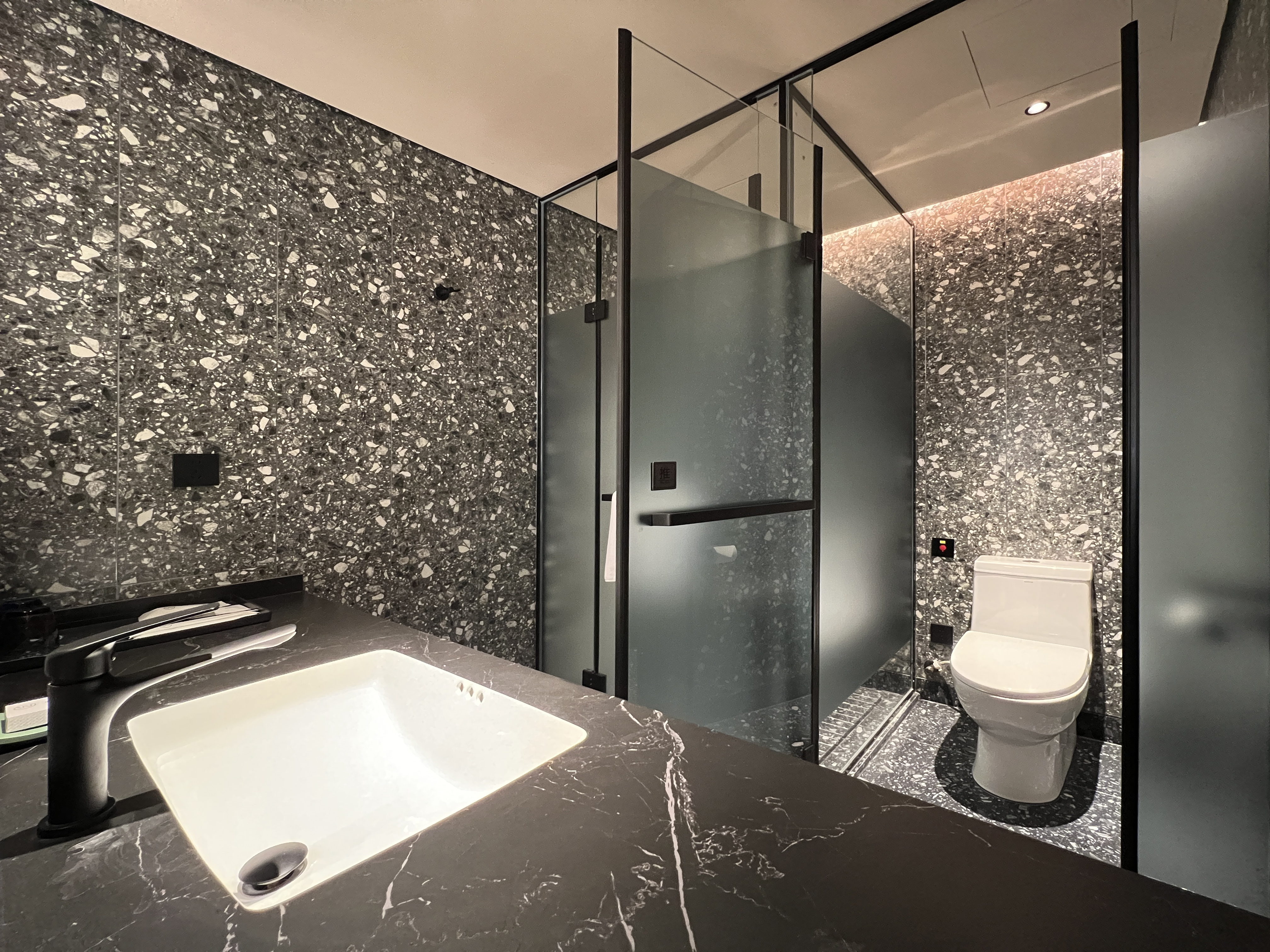 豪华大床房（安静/舒适/逸梦+零压舒眠床垫）