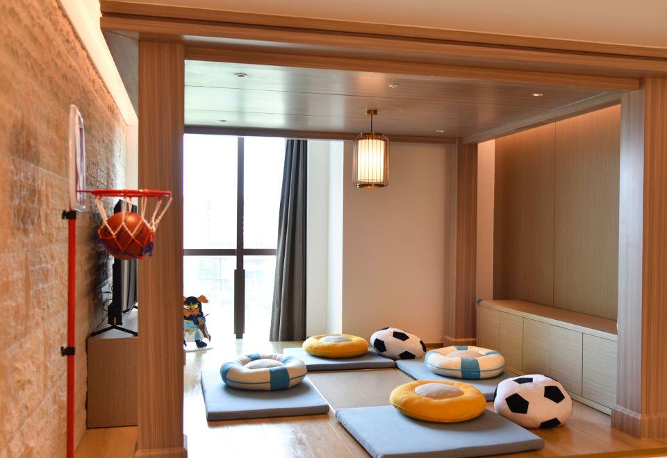 探索非遗亲子主题套房