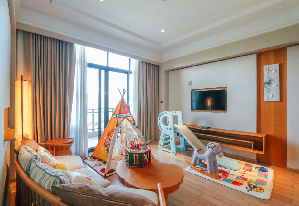 酷芽豬豬俠親子套房（木馬+豬豬俠帳篷+滑梯+獨立陽臺）