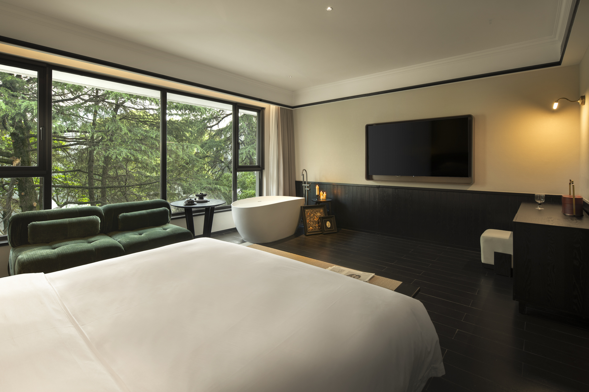 Building2-中古園景浴缸大床房