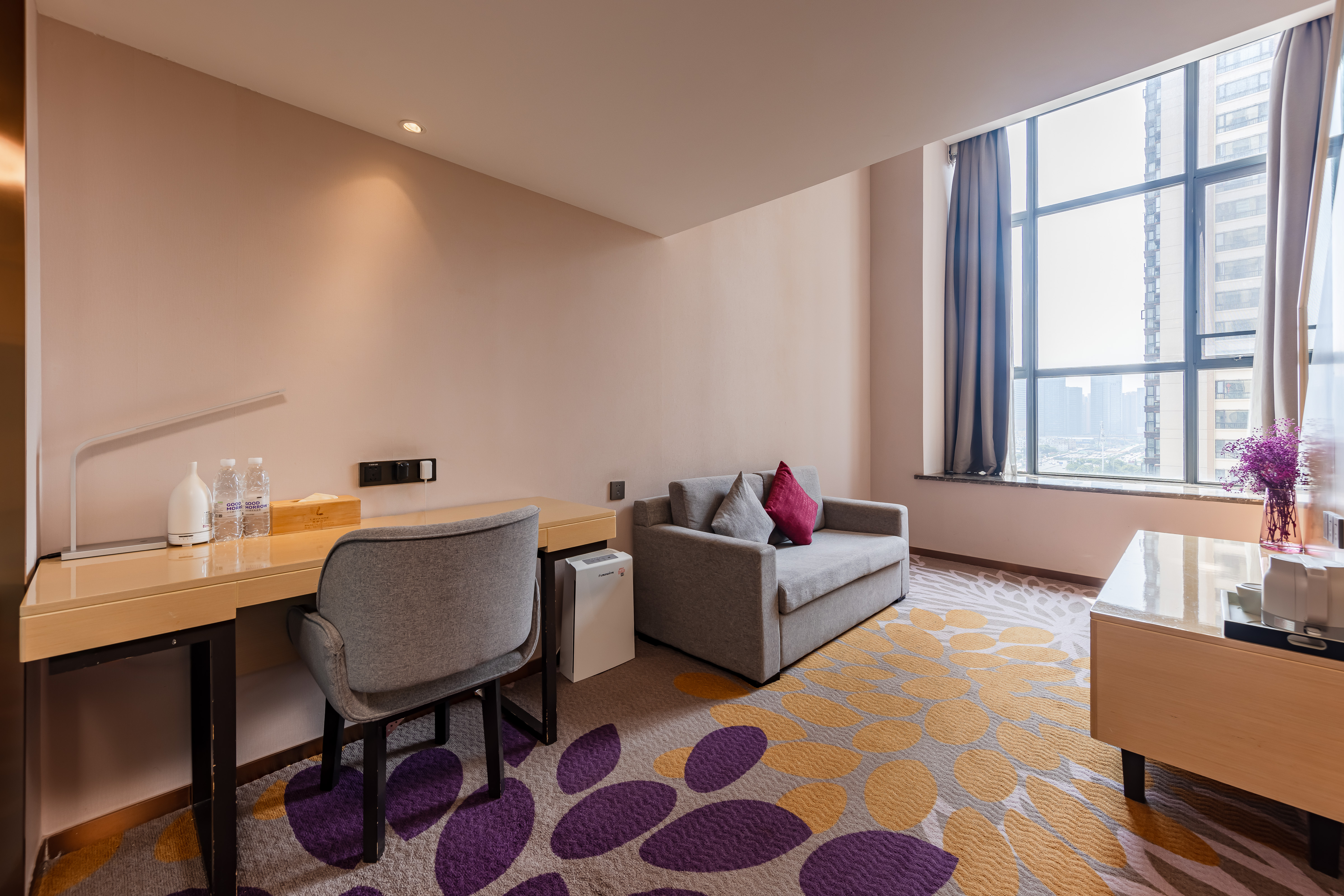 复式LOFT大床房?超大飘窗 ▏慕斯床垫 ▏品牌洗浴用品