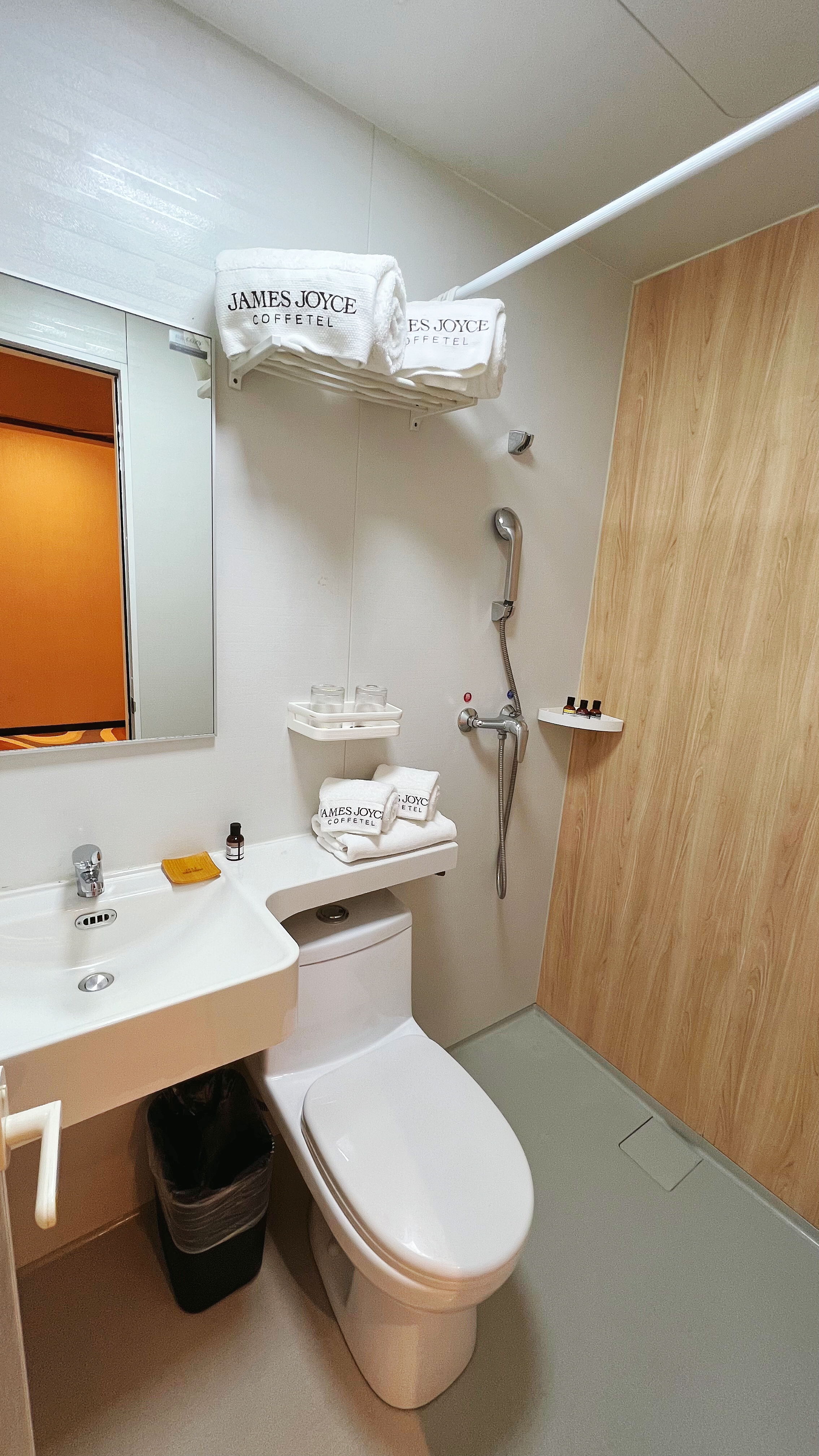 啡凡影视大床房（电视投屏）