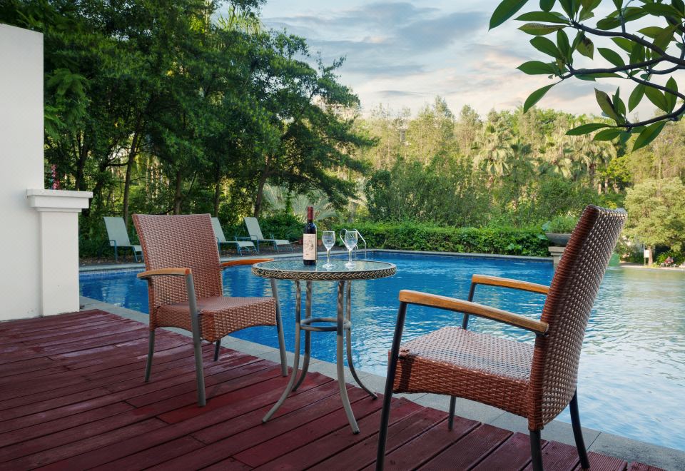 Dongguan Tangxia Goodview Hot Spring HotelDuplex Family Friendly Suite - Near Pool