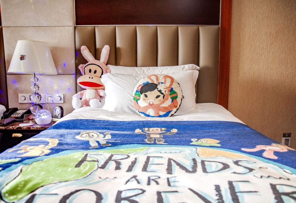 大嘴猴主題雙床房