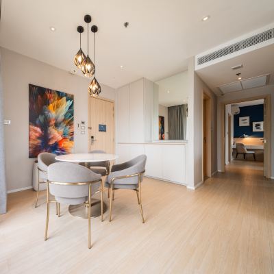 兩臥室轉角天際套房 洲至奢選曼谷新浩中央飯店優惠