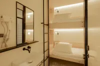 Hi Cozy International Hostel East Nanjing Road & The Bund & 24h English Services