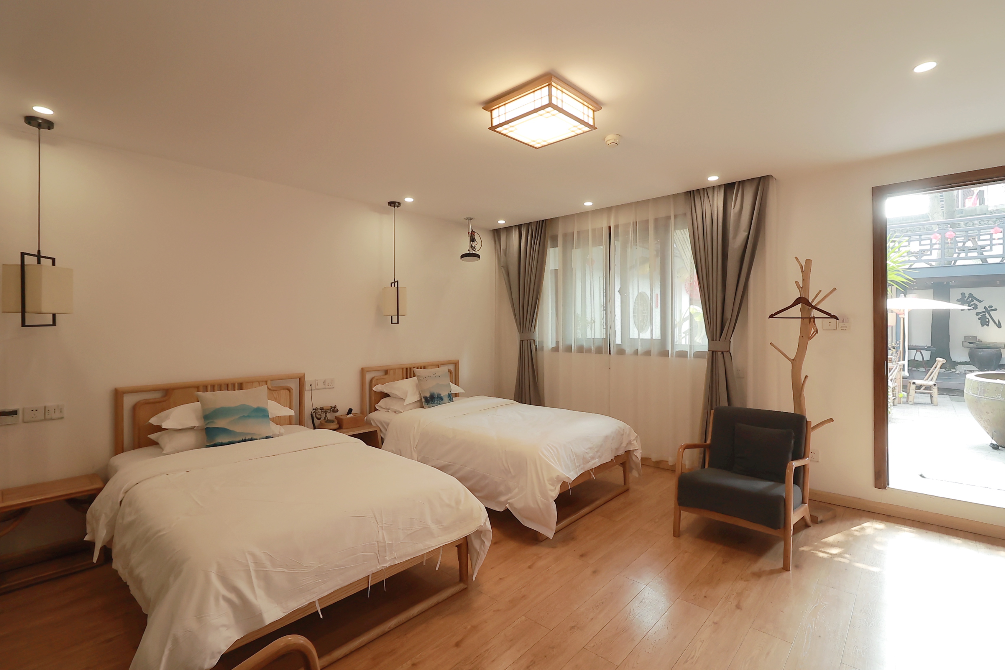 畅敍|温馨双人间（宽敞休闲区＋独立浴缸+舒适沙发）