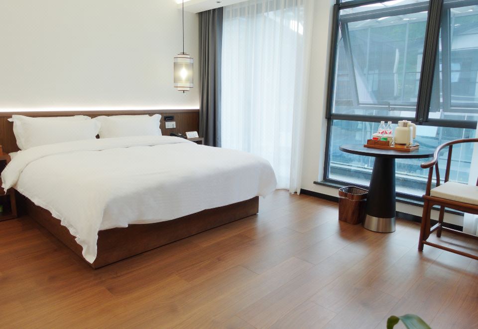 Courtyard Big Bed Room