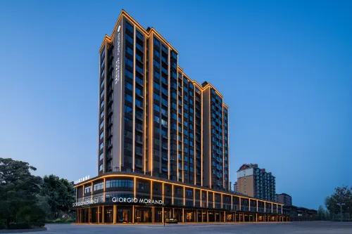 The GiorgioMorandi Hotels (Huangting Road Boya Jun)