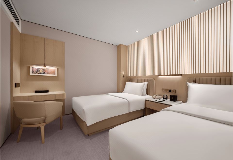 金陵楼逸趣三卧室家庭房—焕新设计，欢享温馨亲子时光