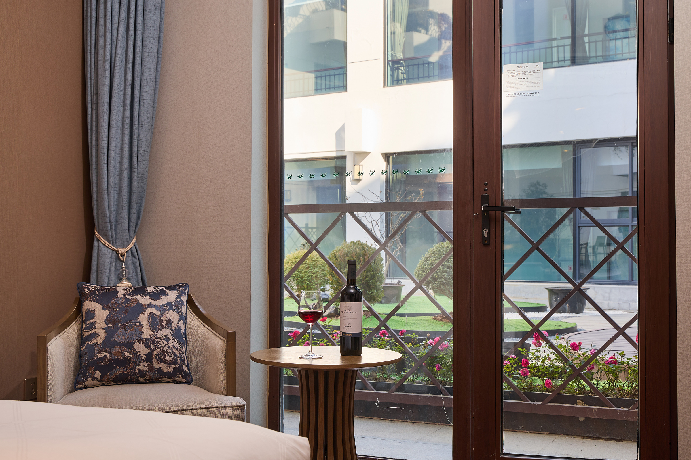 空中花园景观大床房（可投屏液晶电视）