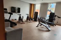 BF Express Hotel (Daqing Tieren Square)