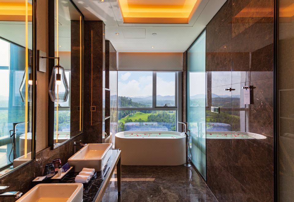 绿茵静谧氧吧?行政大床房