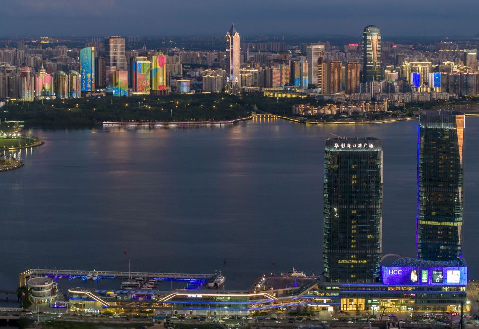 尊享海景大床房I阳台【CBD璀璨夜景】