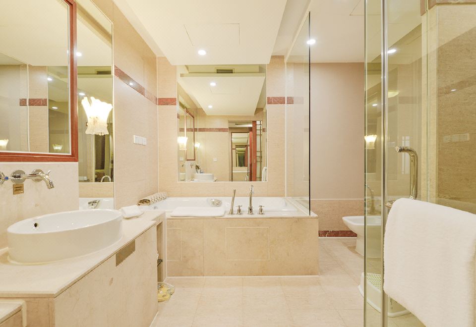 奢享·凌空园景双卧套房│浴缸+智能马桶