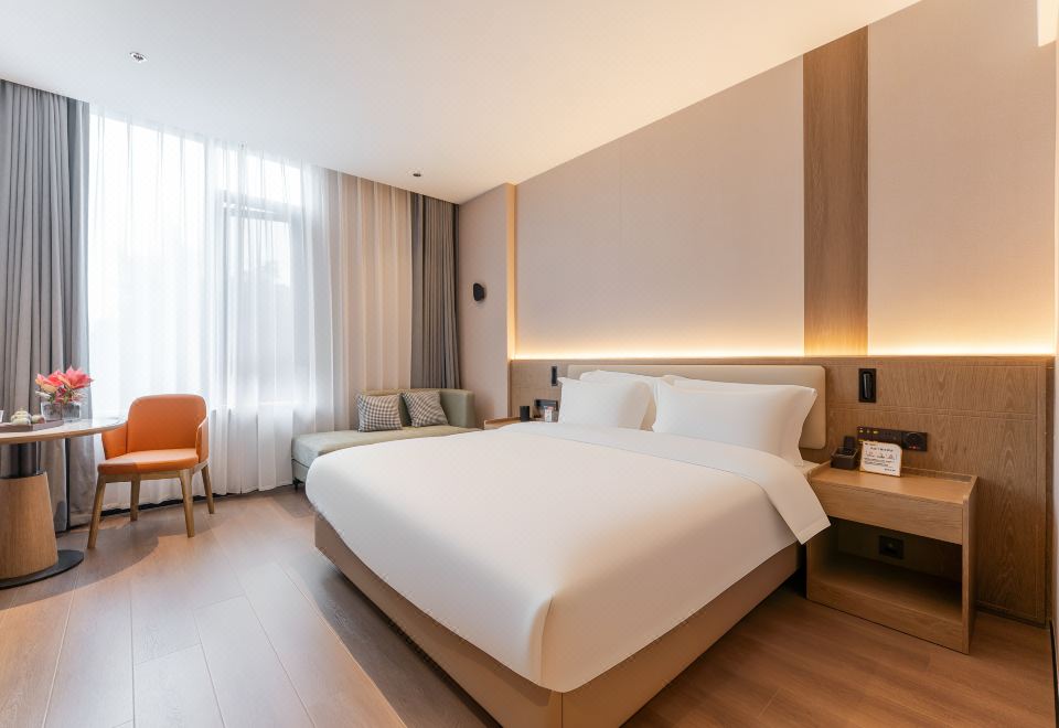 云享大床房（智能投屏、记忆枕、舒适睡眠）