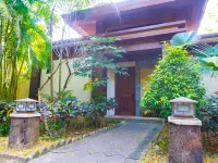 Naxiangshan Rainforest Resort Hotel (Baoting Yanoda Store) فنادق في باوتينغ
