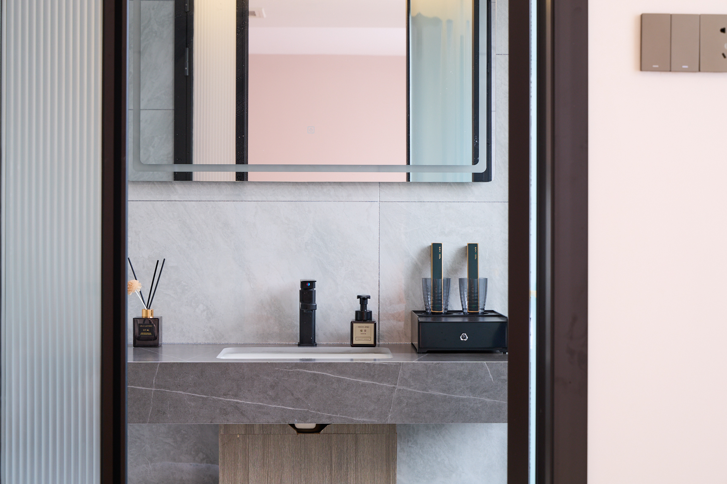 听风·温馨童趣亲子房『智能马桶+乳胶床垫+移动电视』