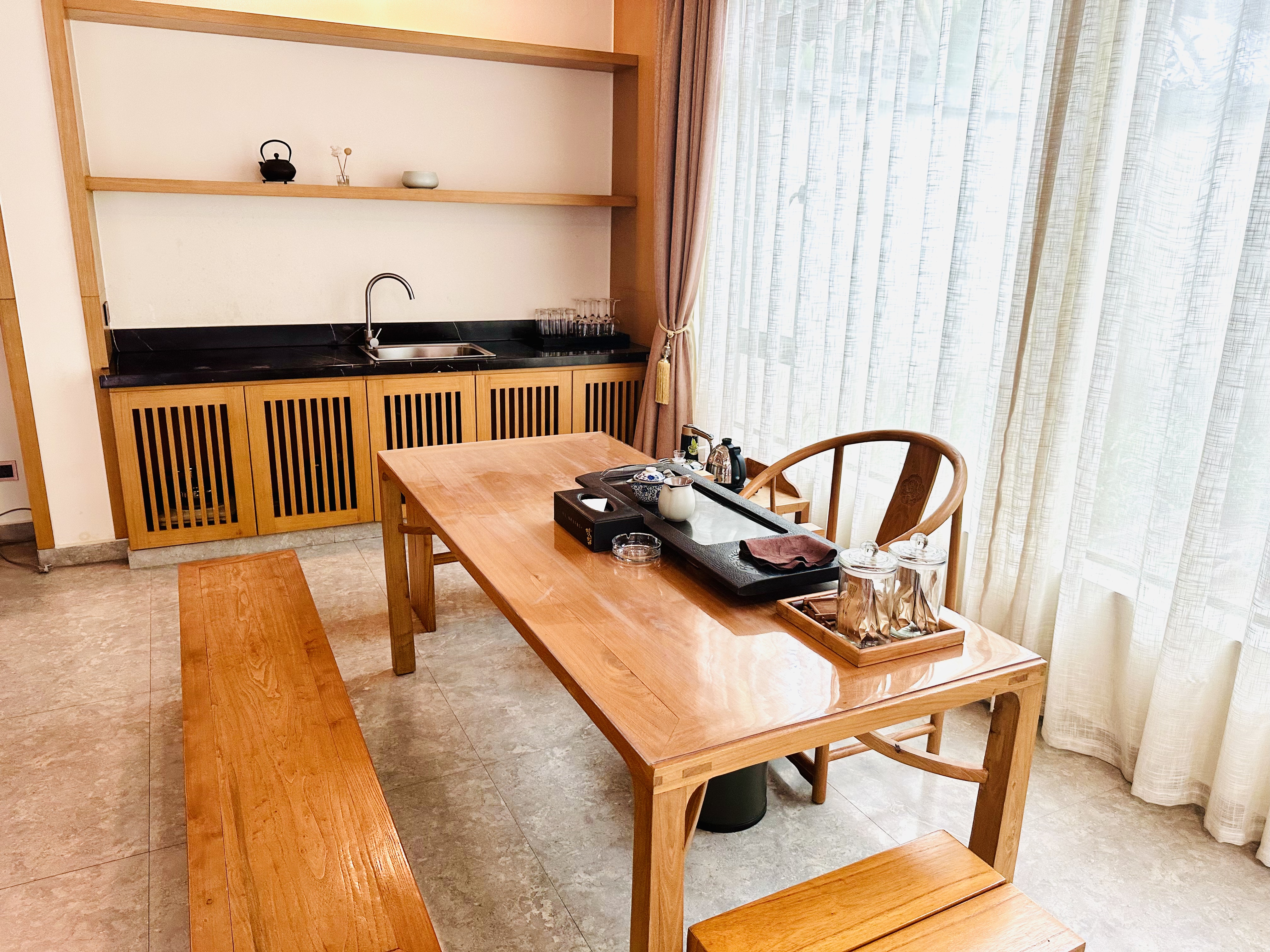 豪华三房泳池别墅（麻将机）