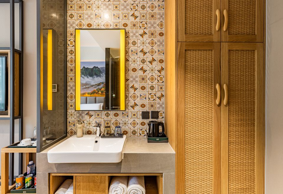 悠然尊享大床房【浪漫浴缸+落地窗视野好】