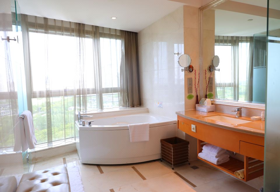 豪华观景阳台舒睡房（空气悬浮床垫+音波护颈热敷枕）