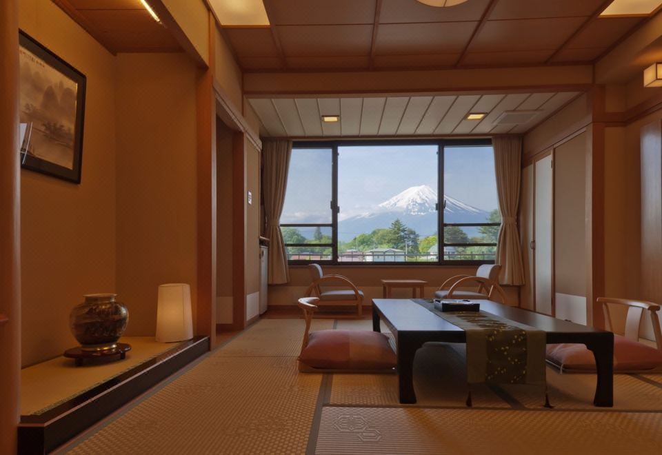 4/5F富士山景日式房10帖