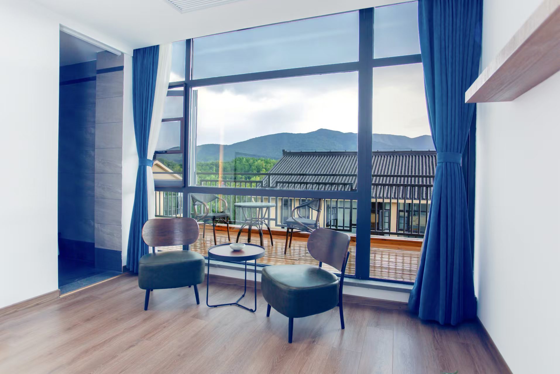 上川捌号露台园景房