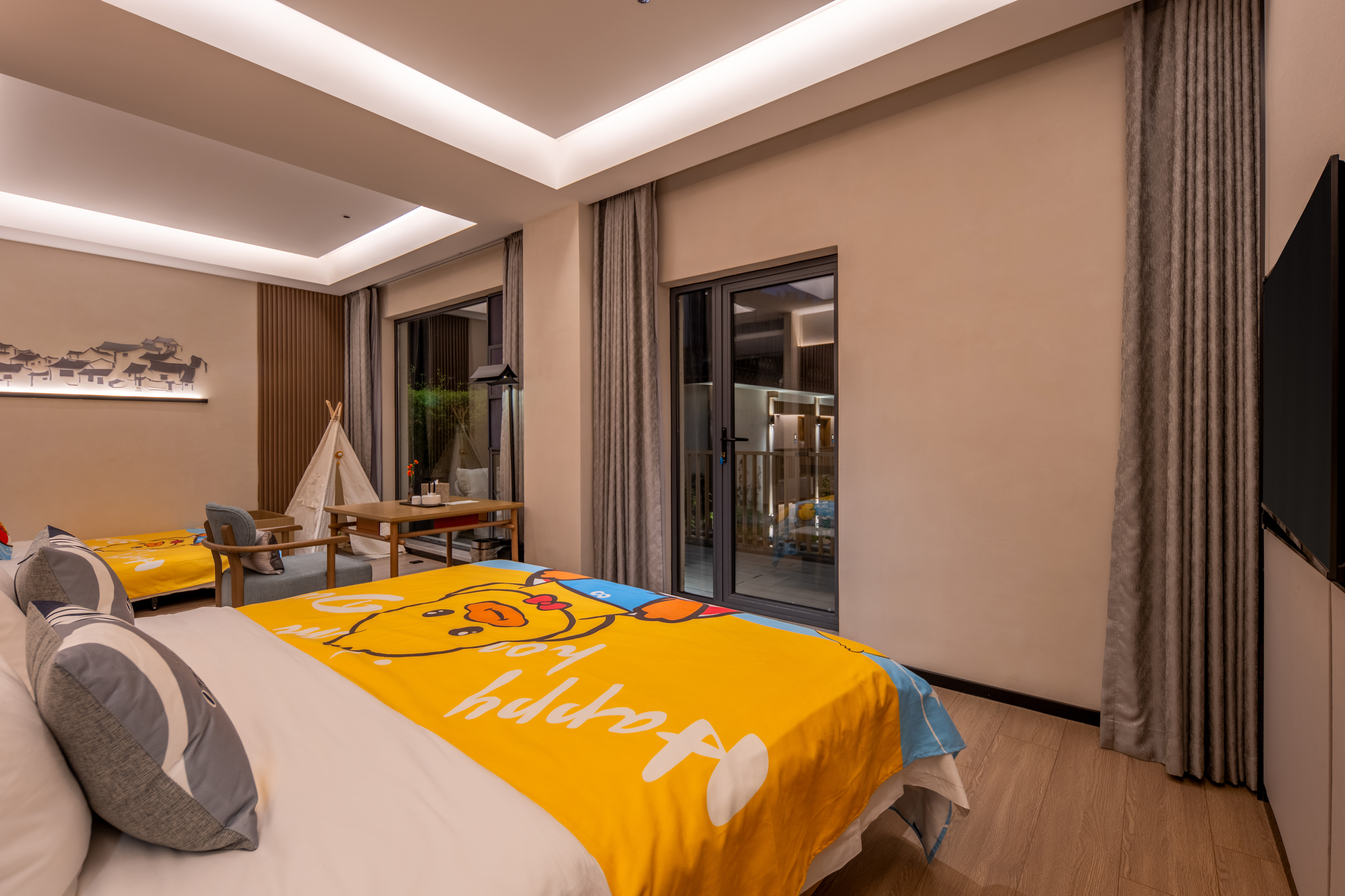 龙山院景·阳台景观家庭房（舒享景观+落地窗）